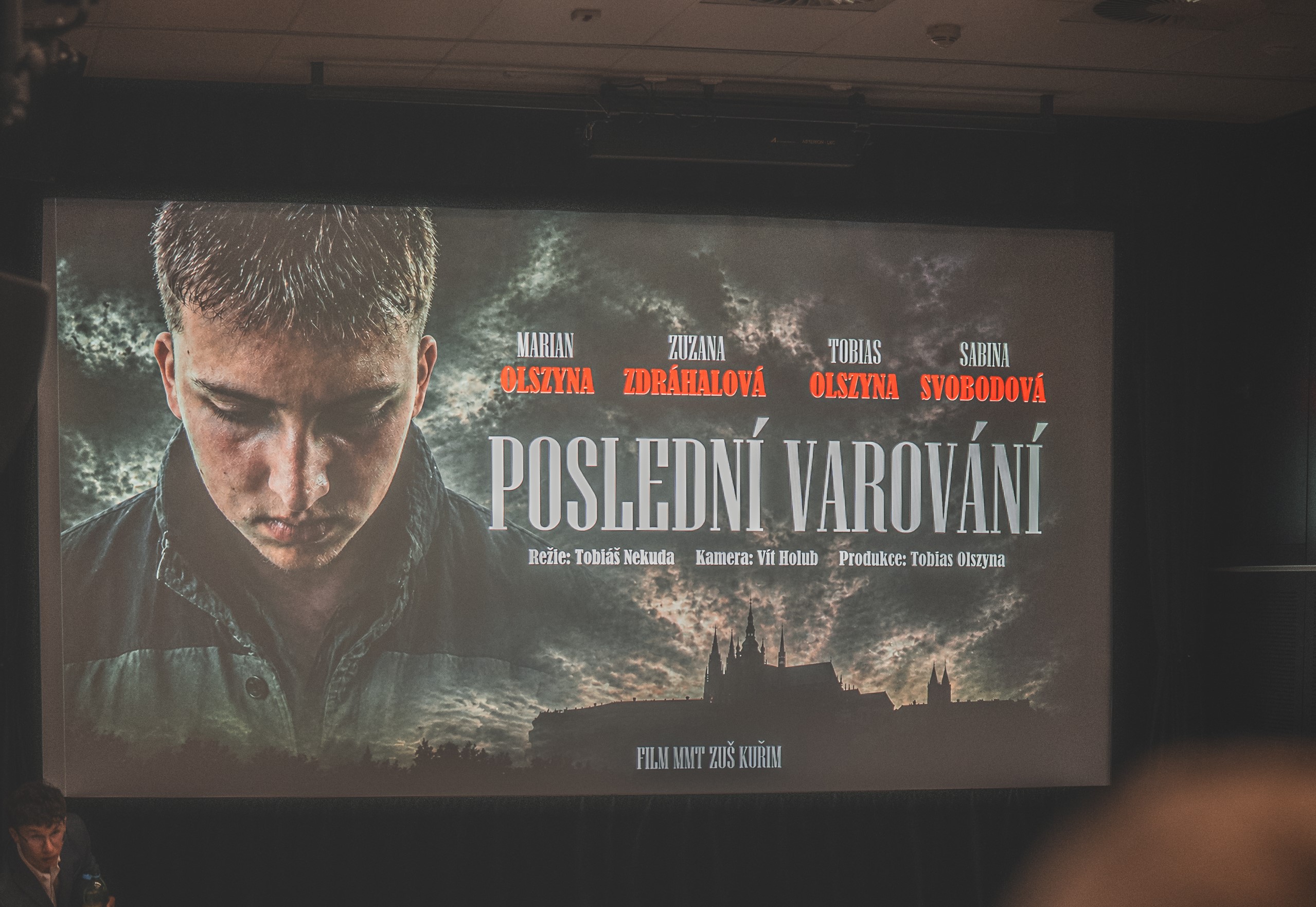 Promo k filmu Poslední varování